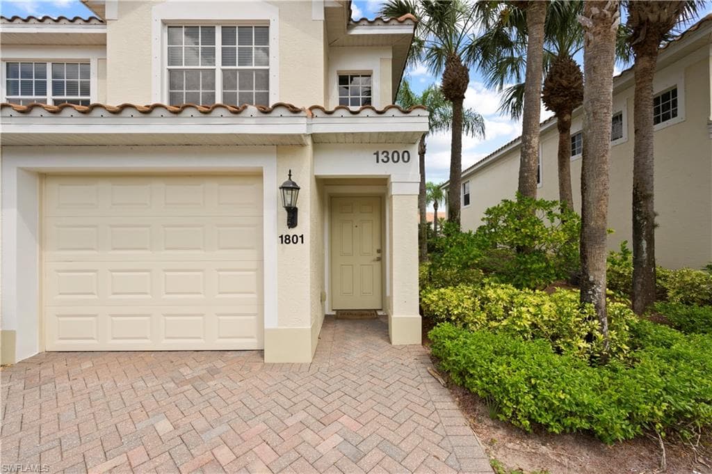 1300 Henley ST 1801 NAPLES, FL 34105