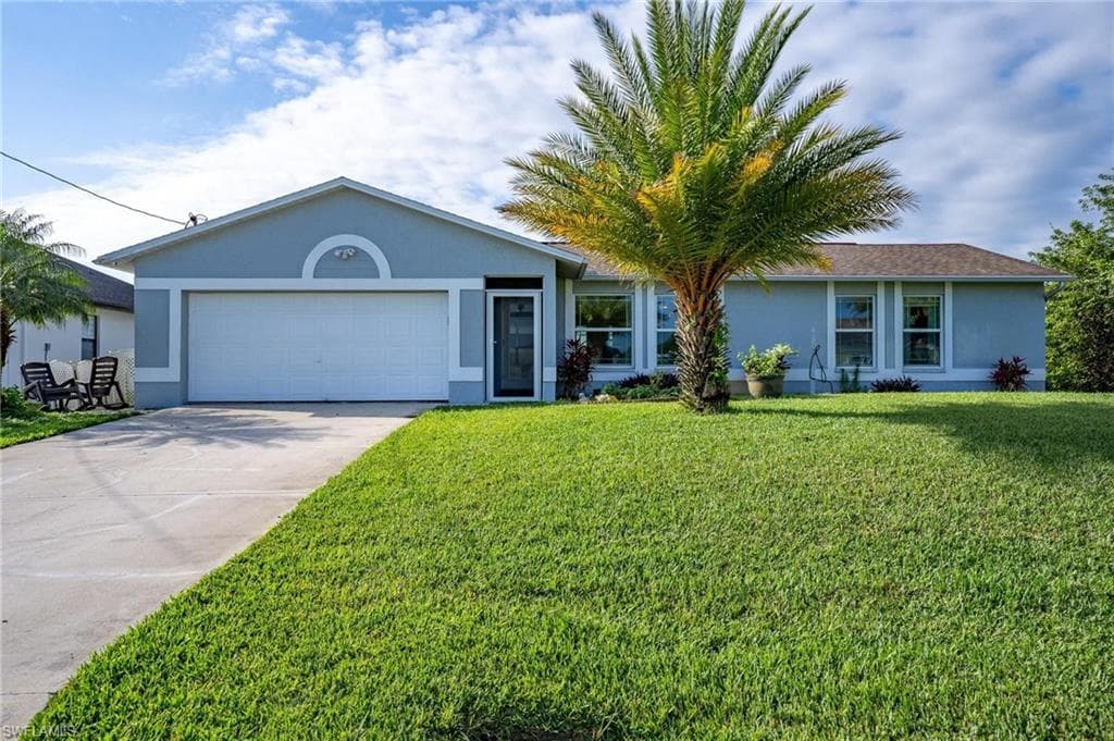3003 26th ST SW LEHIGH ACRES, FL 33976