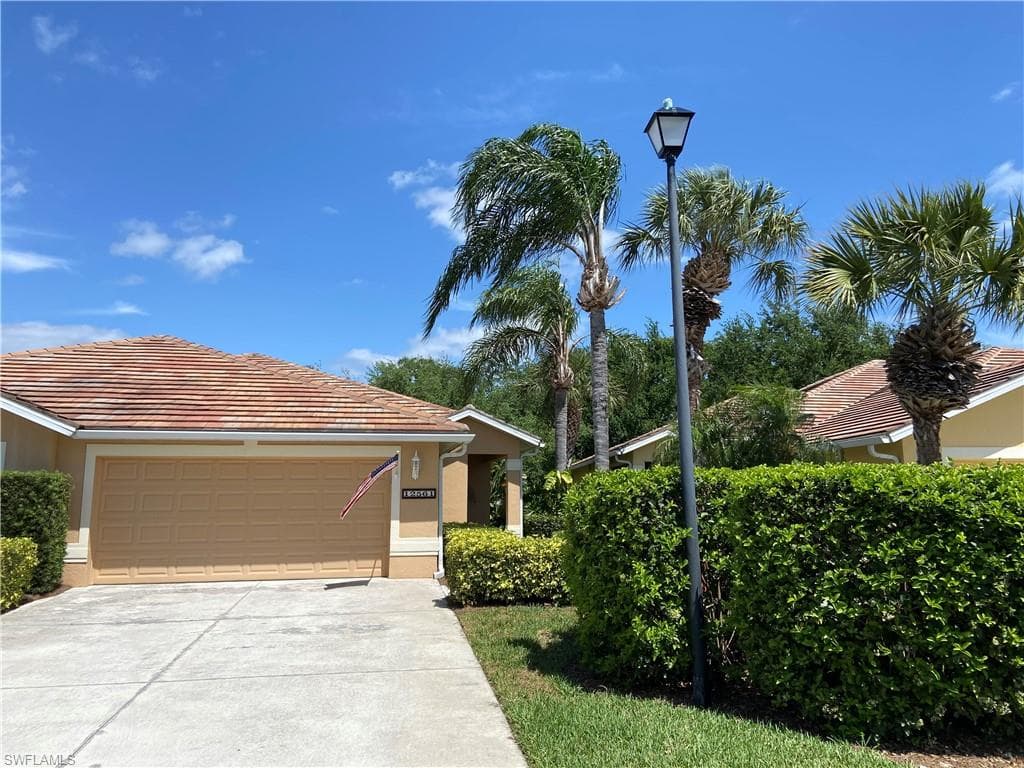 12561 Stone Valley LOOP FORT MYERS, FL 33913