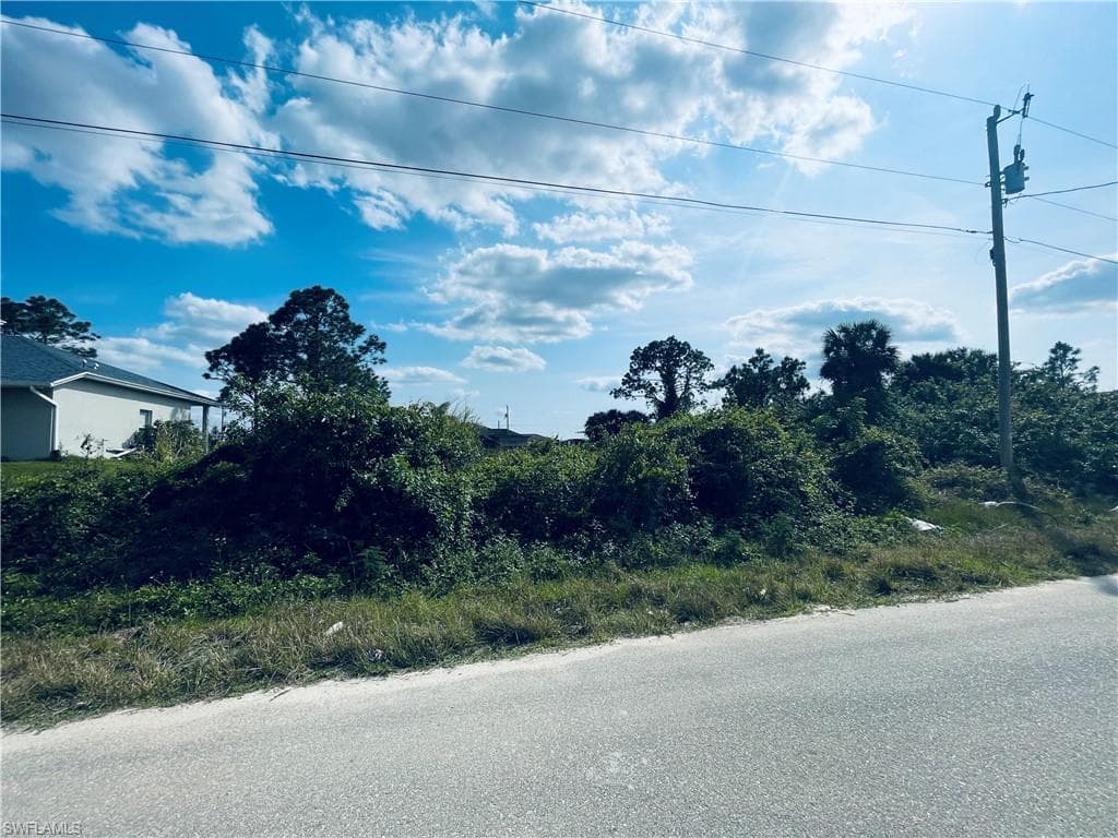 4209 13th ST SW LEHIGH ACRES, FL 33976