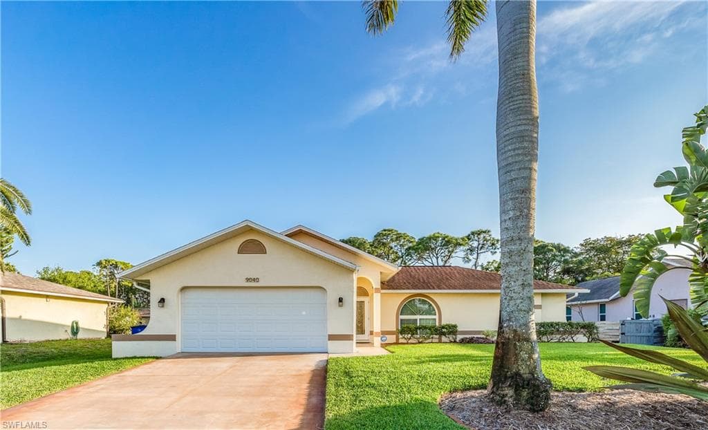 9040 Morris RD FORT MYERS, FL 33967