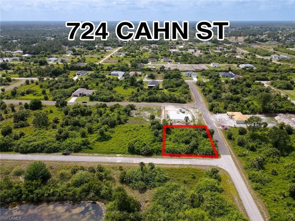 724 Cahn ST E LEHIGH ACRES, FL 33974