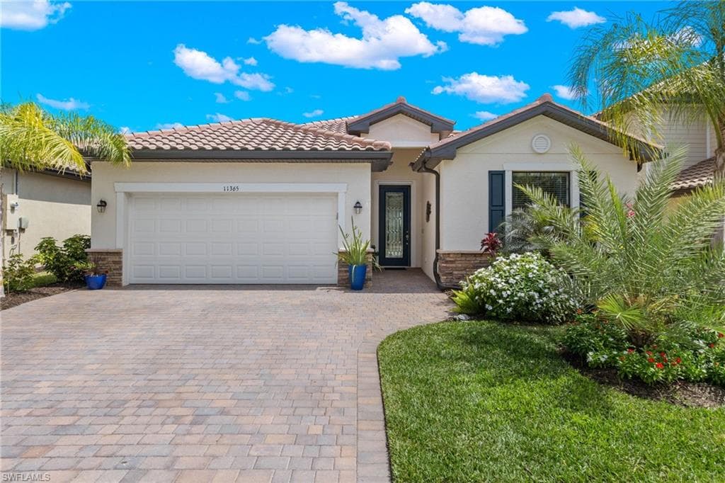 11365 Shady Blossom DR FORT MYERS, FL 33913