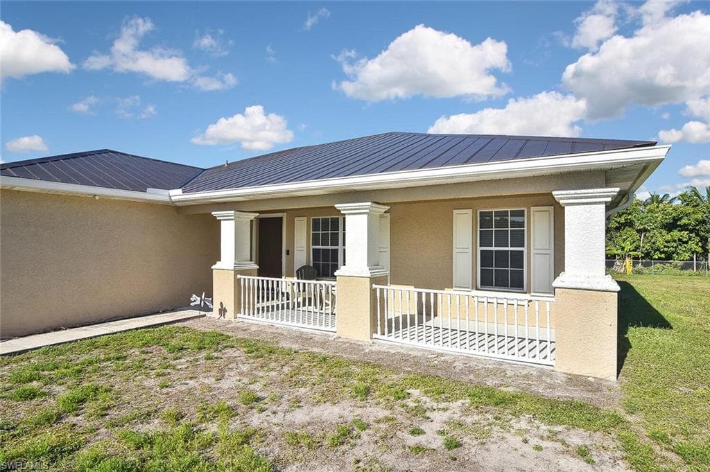3100 Xelda AVE S LEHIGH ACRES, FL 33976