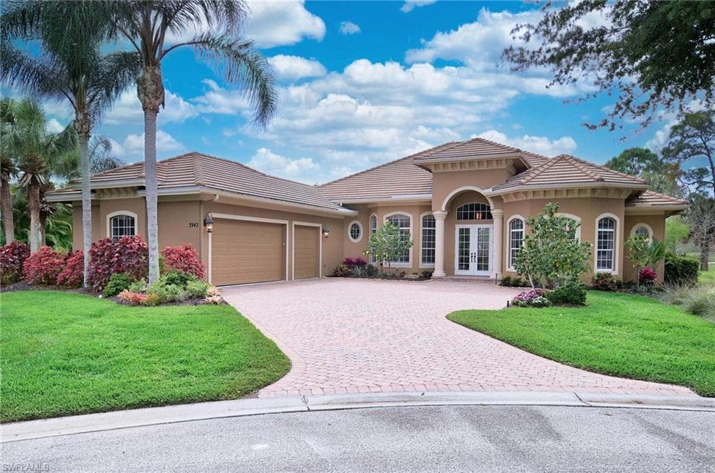 2943 Mona Lisa BLVD NAPLES, FL 34119