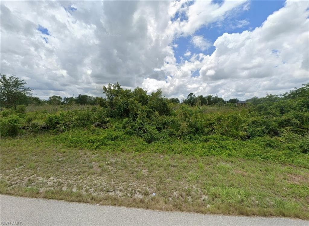 2711 67th ST W LEHIGH ACRES, FL 33971