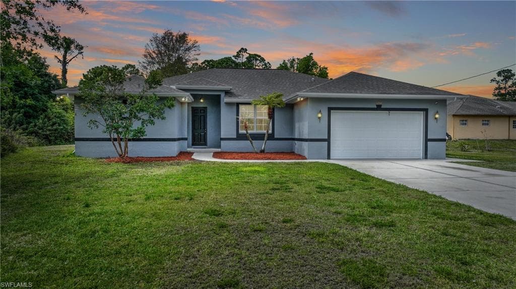 921 Palmetto AVE LEHIGH ACRES, FL 33972