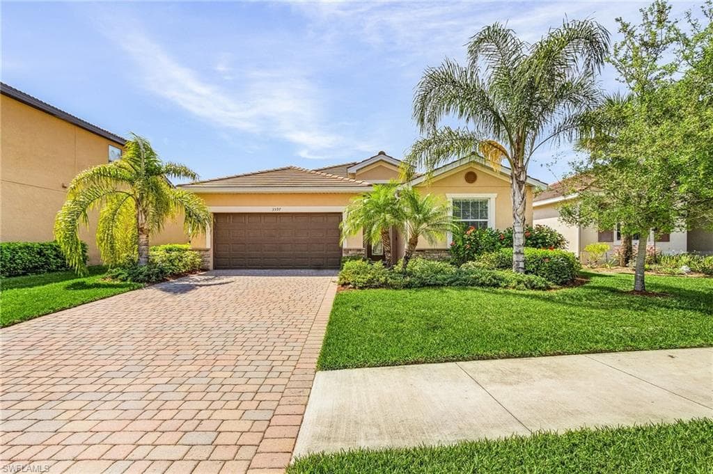 3597 Hampton CIR ALVA, FL 33920