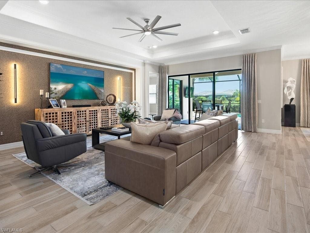 28041 Kerry CT BONITA SPRINGS, FL 34135