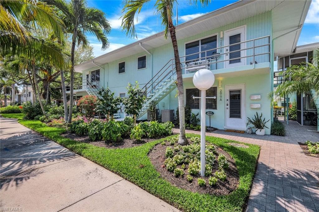 299 8th AVE S 299B NAPLES, FL 34102