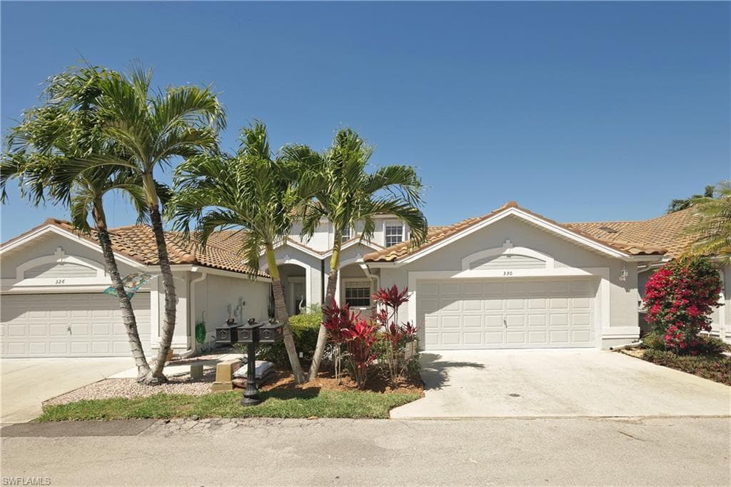 330 Stella Maris DR S NAPLES, FL 34114