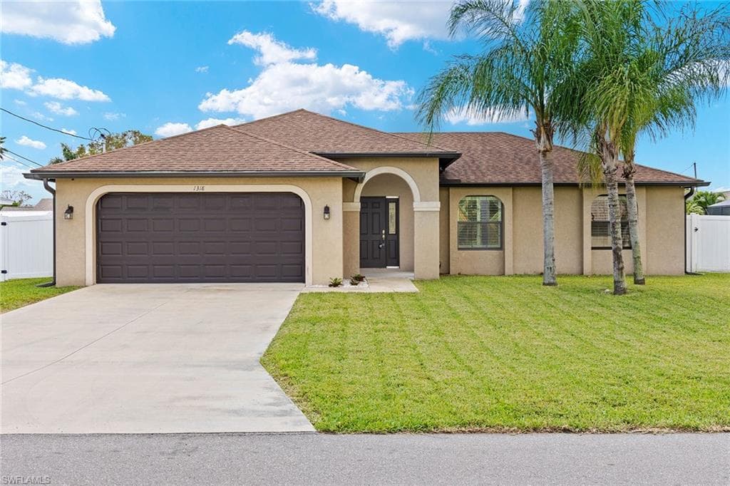 1318 15th ST CAPE CORAL, FL 33990