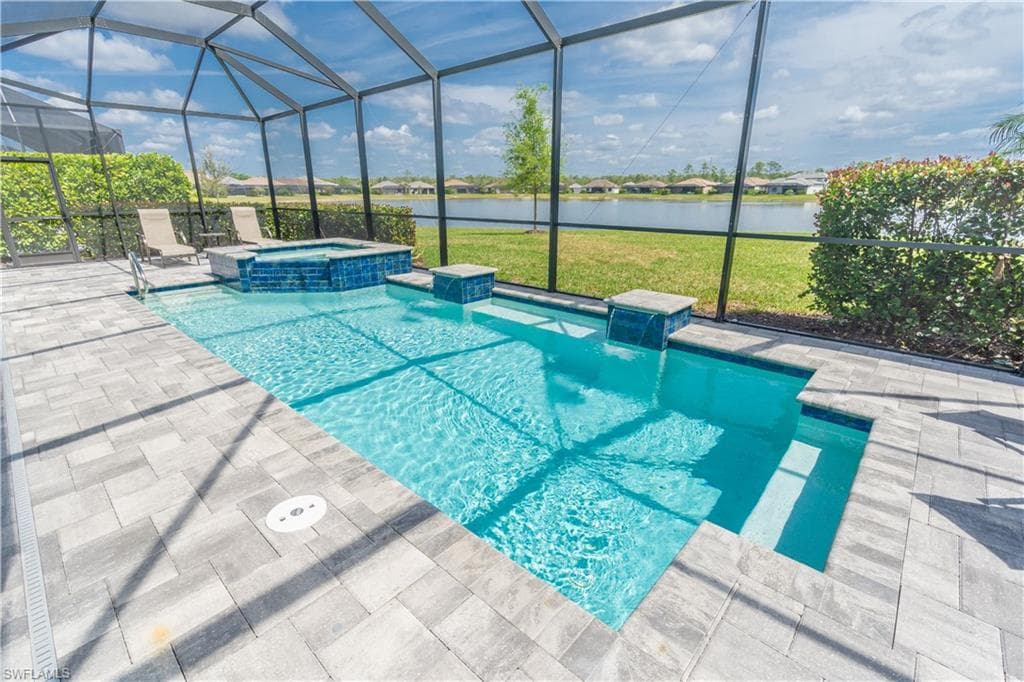 6880 Cocoplum ST NAPLES, FL 34114