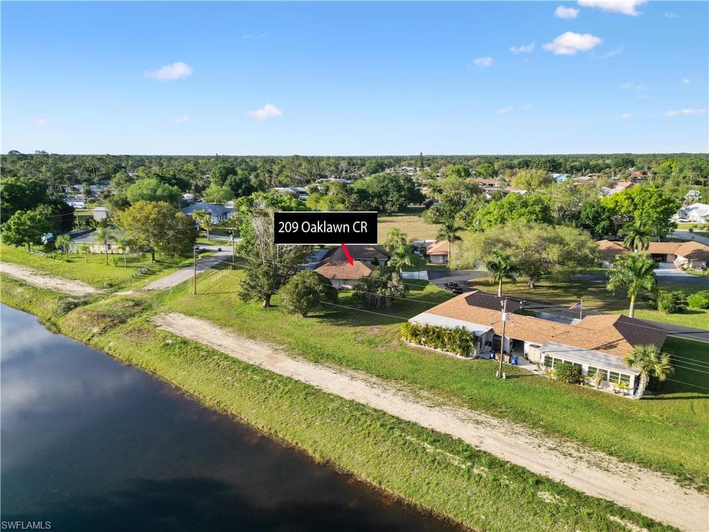 209 Oaklawn CT LEHIGH ACRES, FL 33936