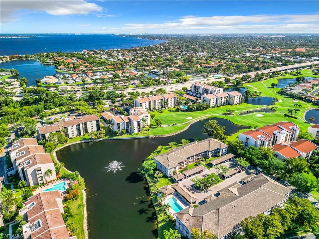 9900 Sunset Cove LN 123 FORT MYERS, FL 33919