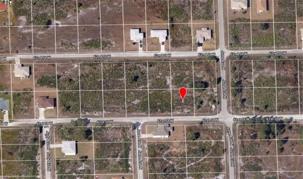 2902 61st ST W LEHIGH ACRES, FL 33971