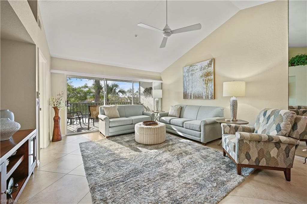 218 Gabriel CIR 3802 NAPLES, FL 34104
