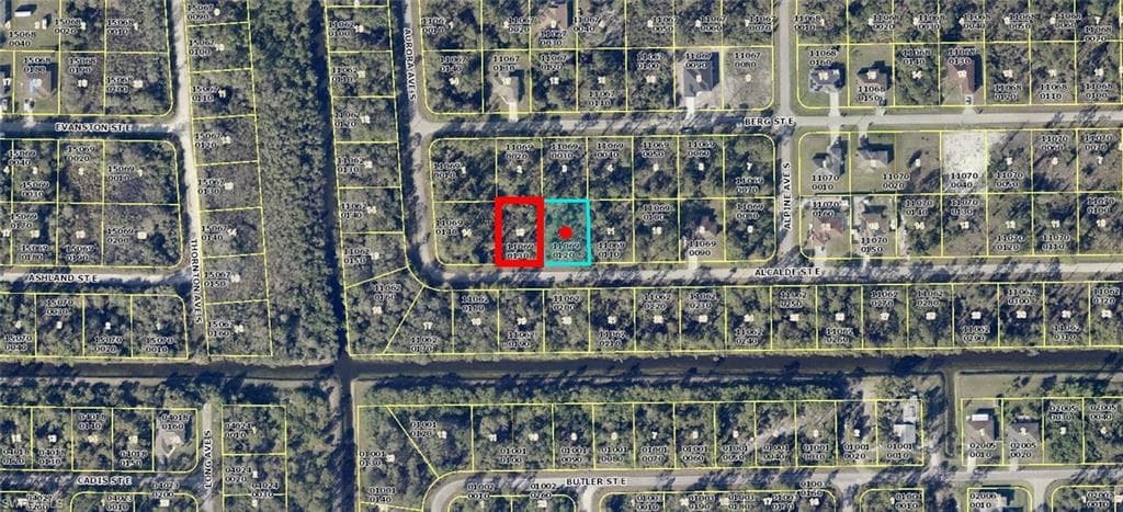 921 Alcalde ST E LEHIGH ACRES, FL 33974