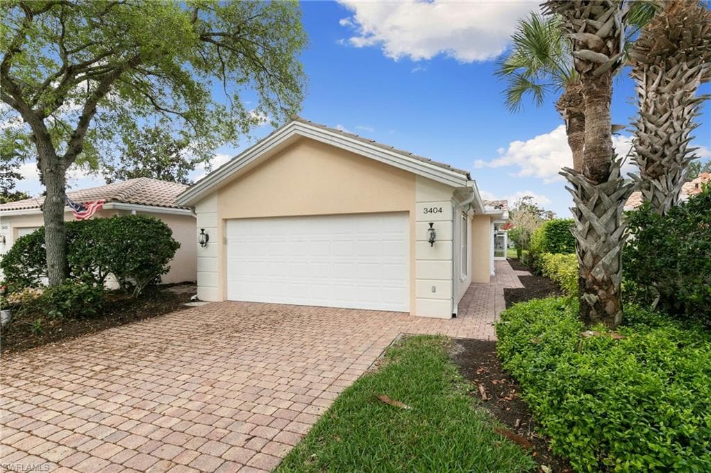 3404 Cayman LN NAPLES, FL 34119
