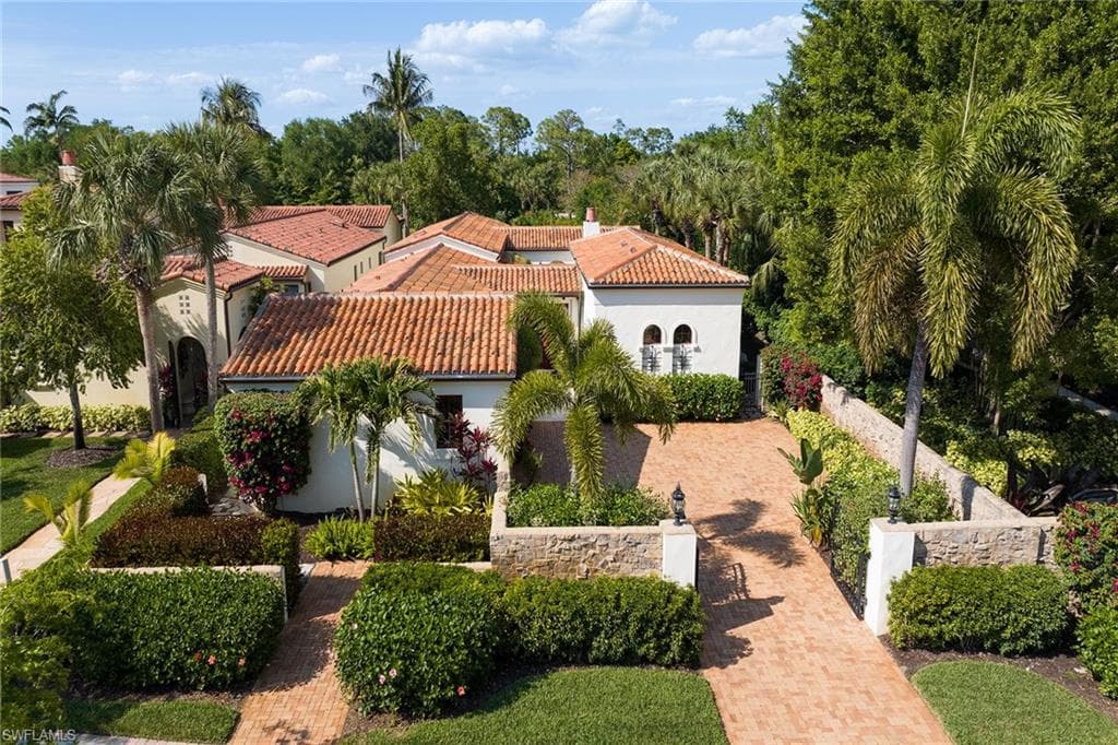 16643 Cortona LN NAPLES, FL 34110