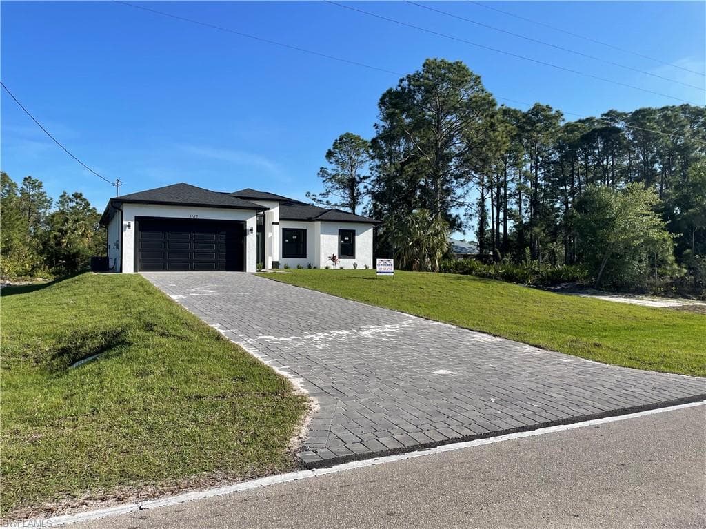 3147 Sunshine BLVD LEHIGH ACRES, FL 33971