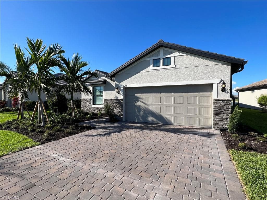 19657 Deming LN ESTERO, FL 33928