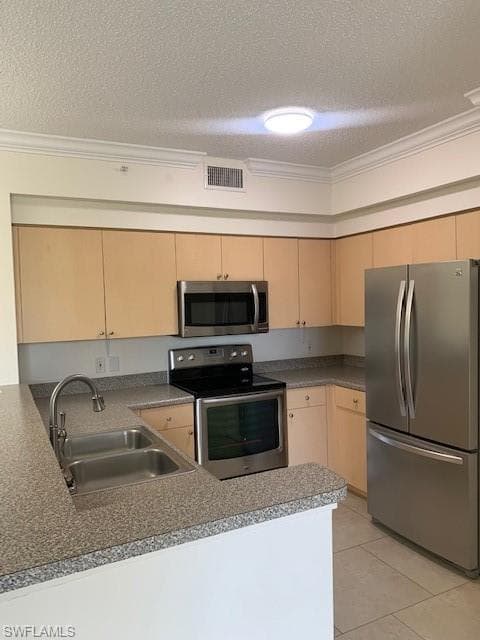 1180 Reserve WAY 206 NAPLES, FL 34105