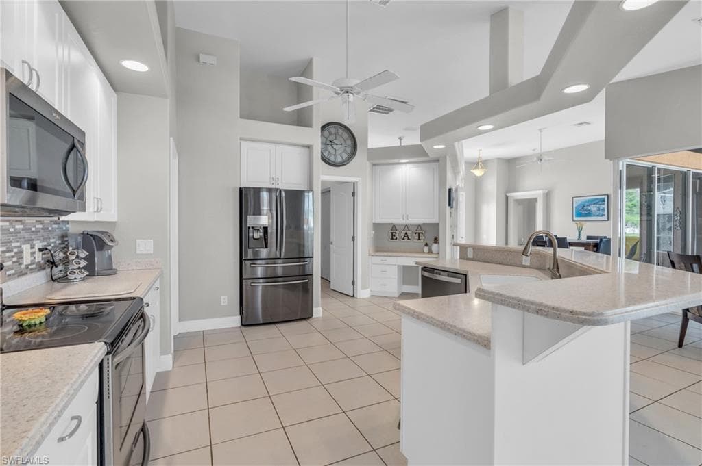901 NE 17th ST CAPE CORAL, FL 33909