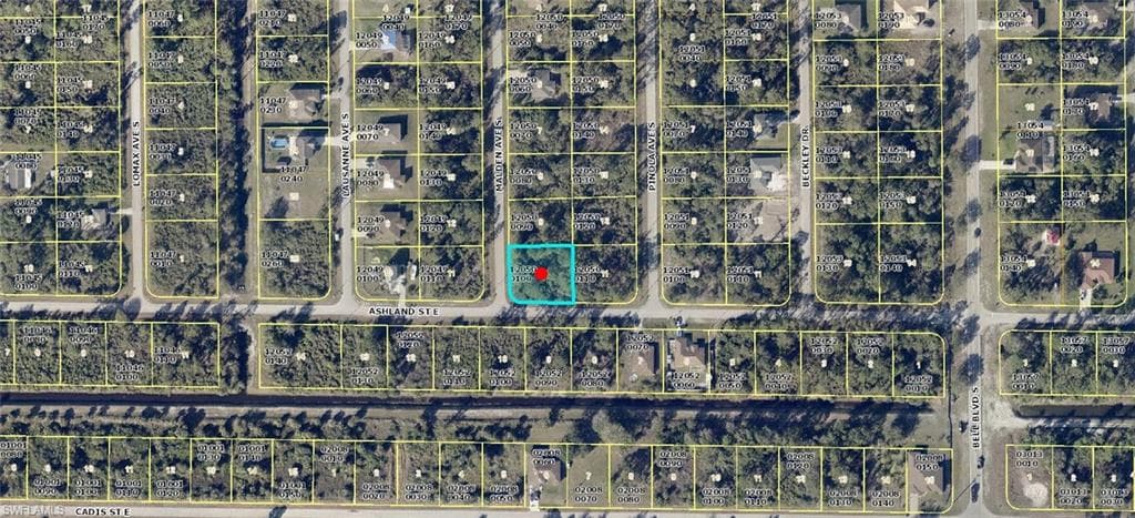 235 Malden AVE S LEHIGH ACRES, FL 33974