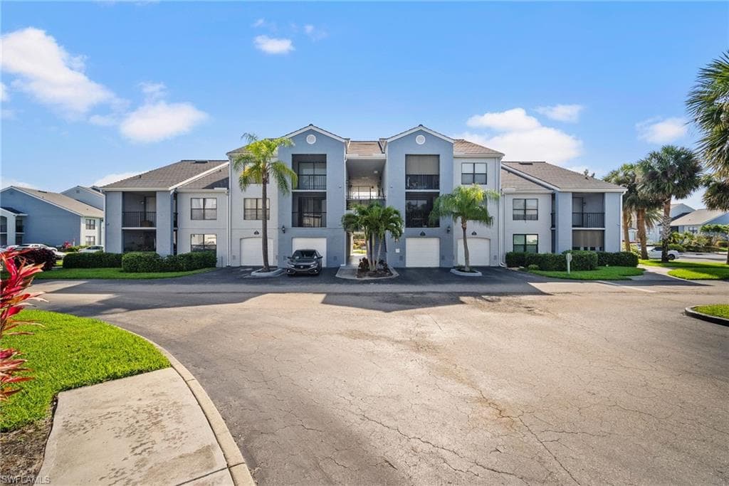 13521 Eagle Ridge DR 127 FORT MYERS, FL 33912