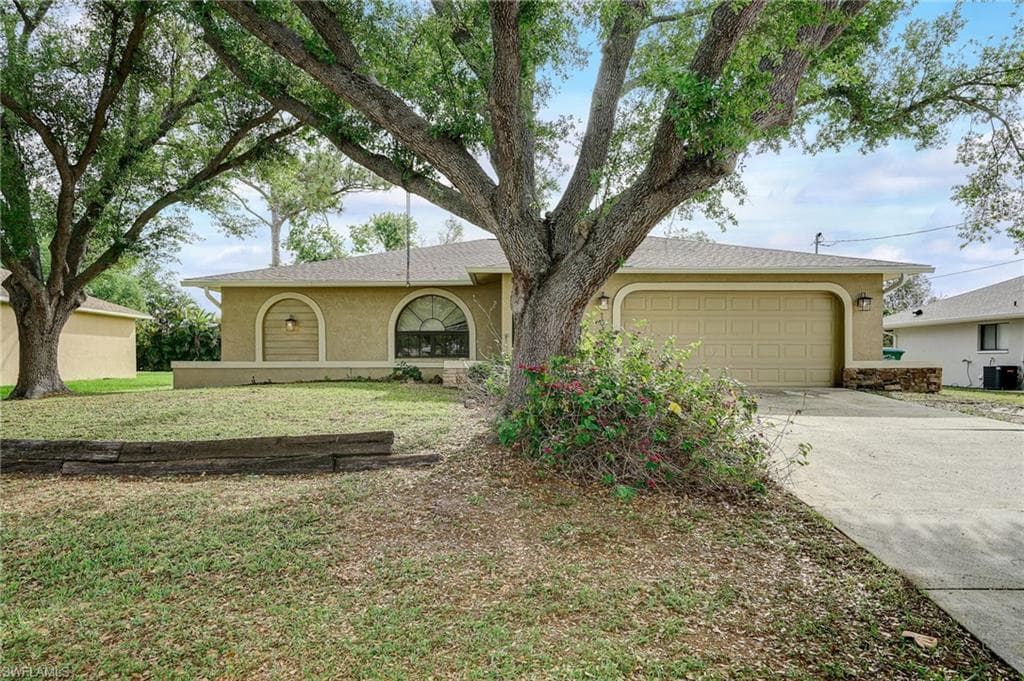 1029 SE 18th PL CAPE CORAL, FL 33990