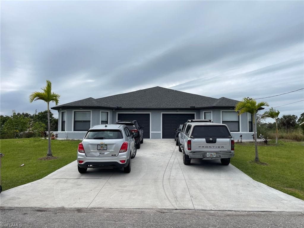 126 Gordon AVE S LEHIGH ACRES, FL 33973
