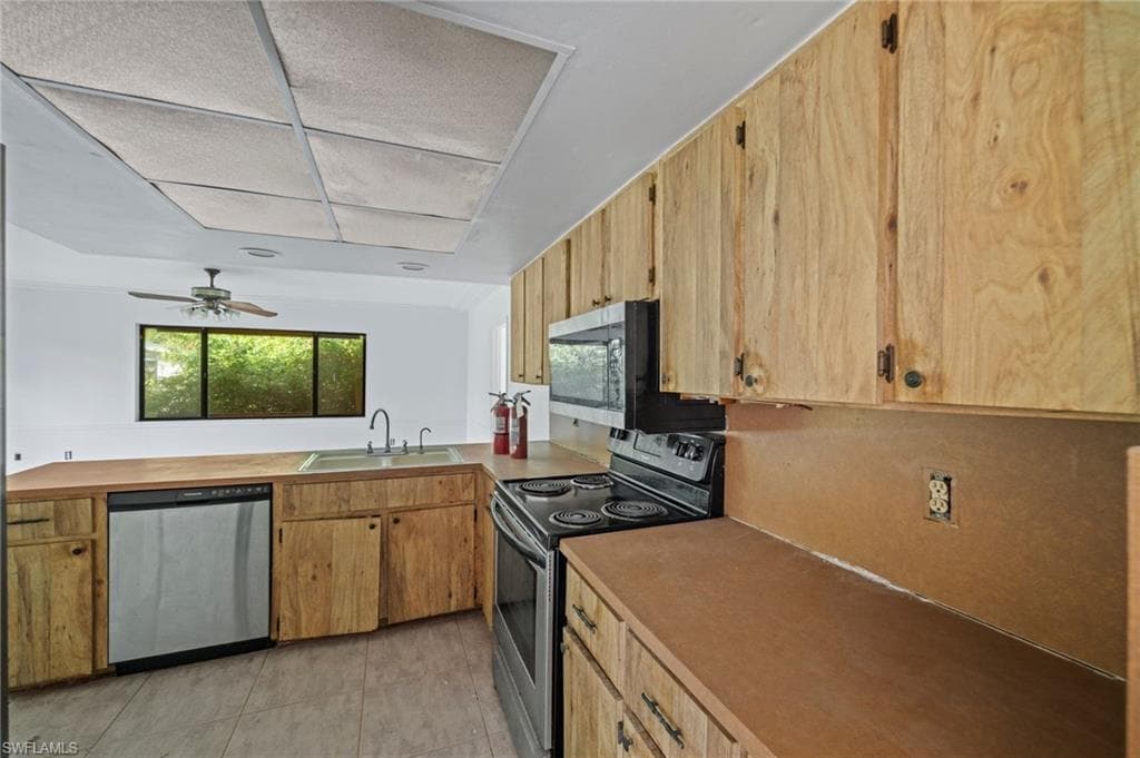 14126 Caribbean BLVD FORT MYERS, FL 33905