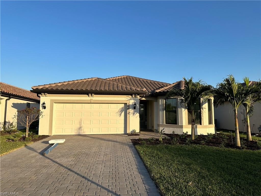 20411 PEBBLE GLEN DR ESTERO, FL 33928