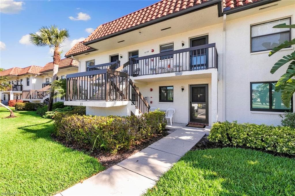 4238 27th CT SW 205 NAPLES, FL 34116