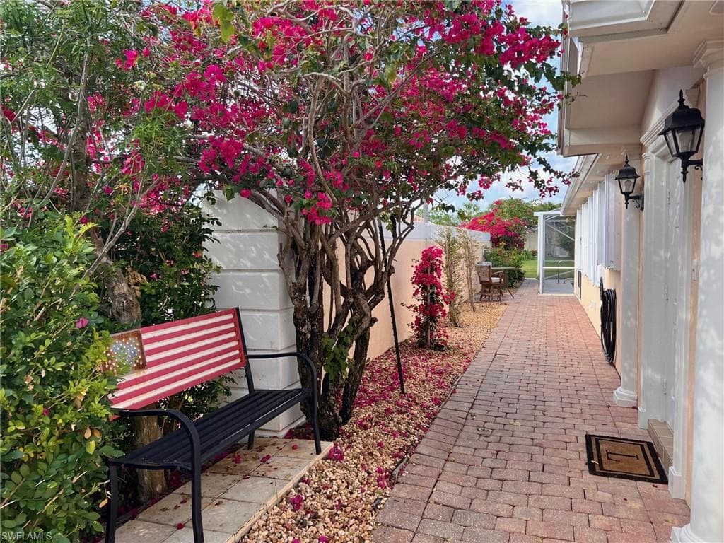 3739 Exuma WAY NAPLES, FL 34119
