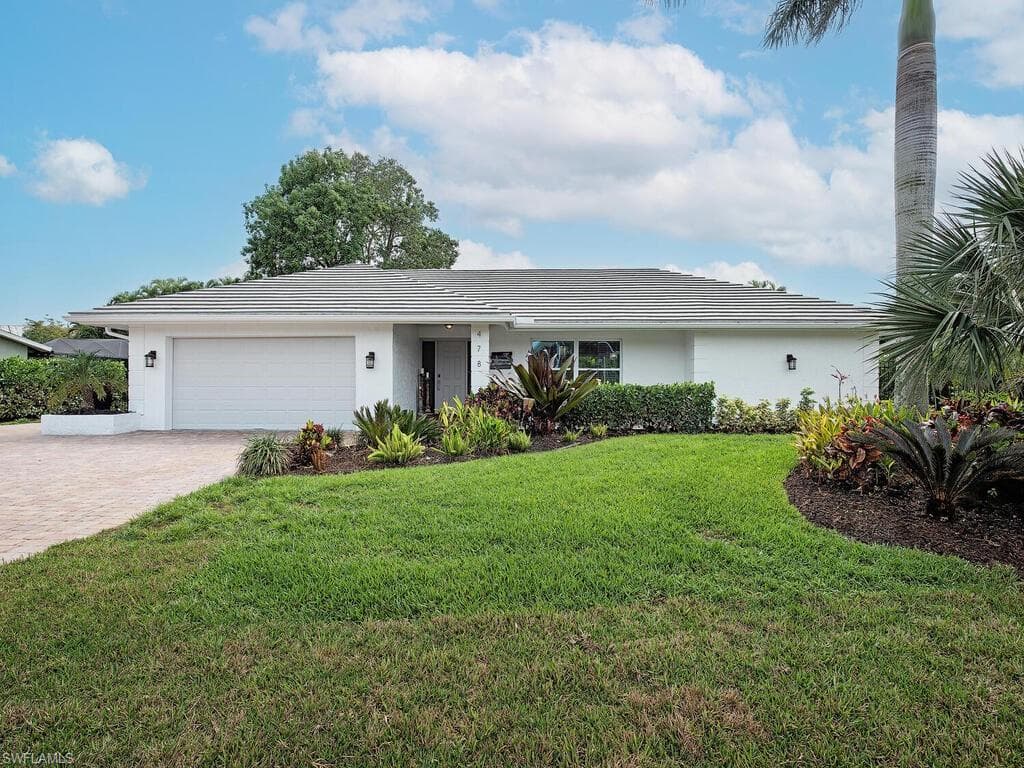 478 PALM RIVER BLVD NAPLES, FL 34110