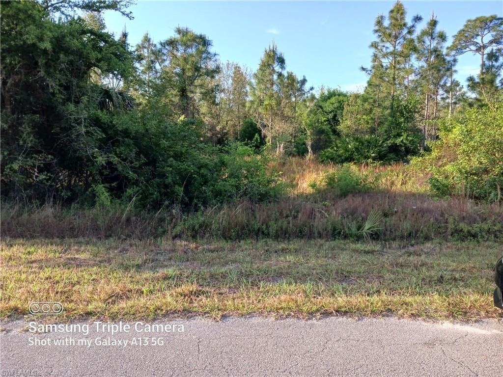 2604 E 11th ST LEHIGH ACRES, FL 33936