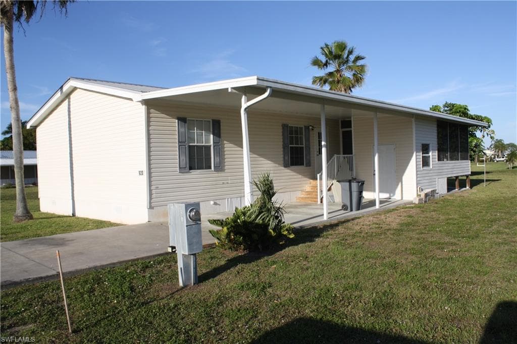 920 Yacht Club WAY NW MOORE HAVEN, FL 33471
