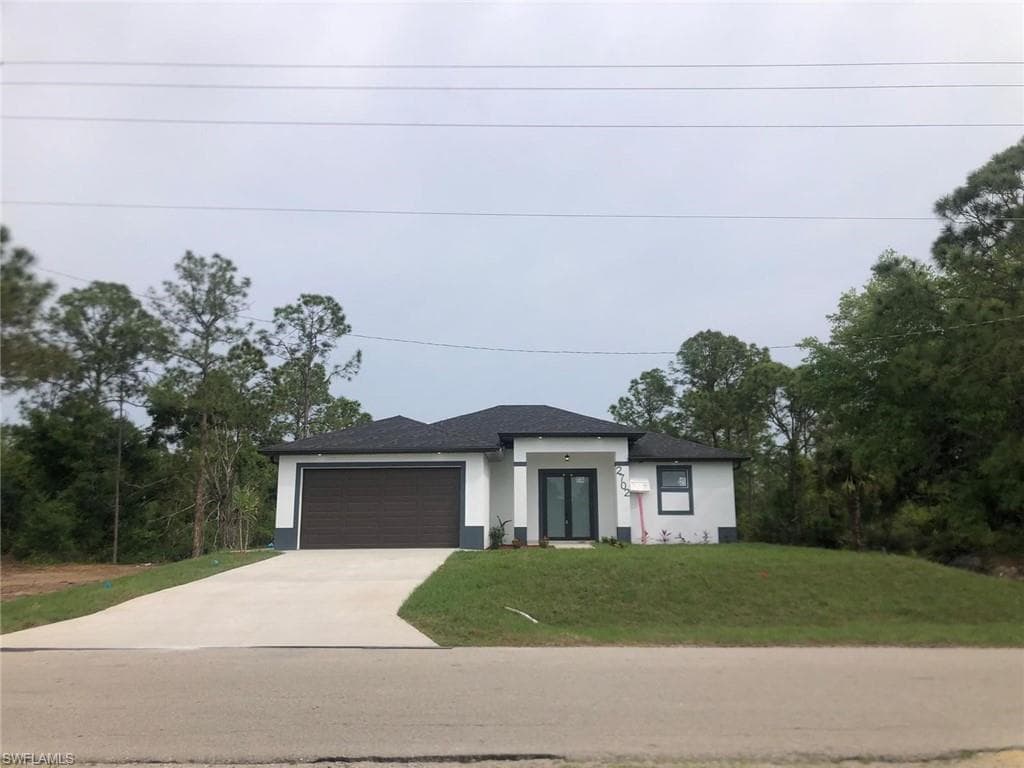 2702 51st ST W LEHIGH ACRES, FL 33971