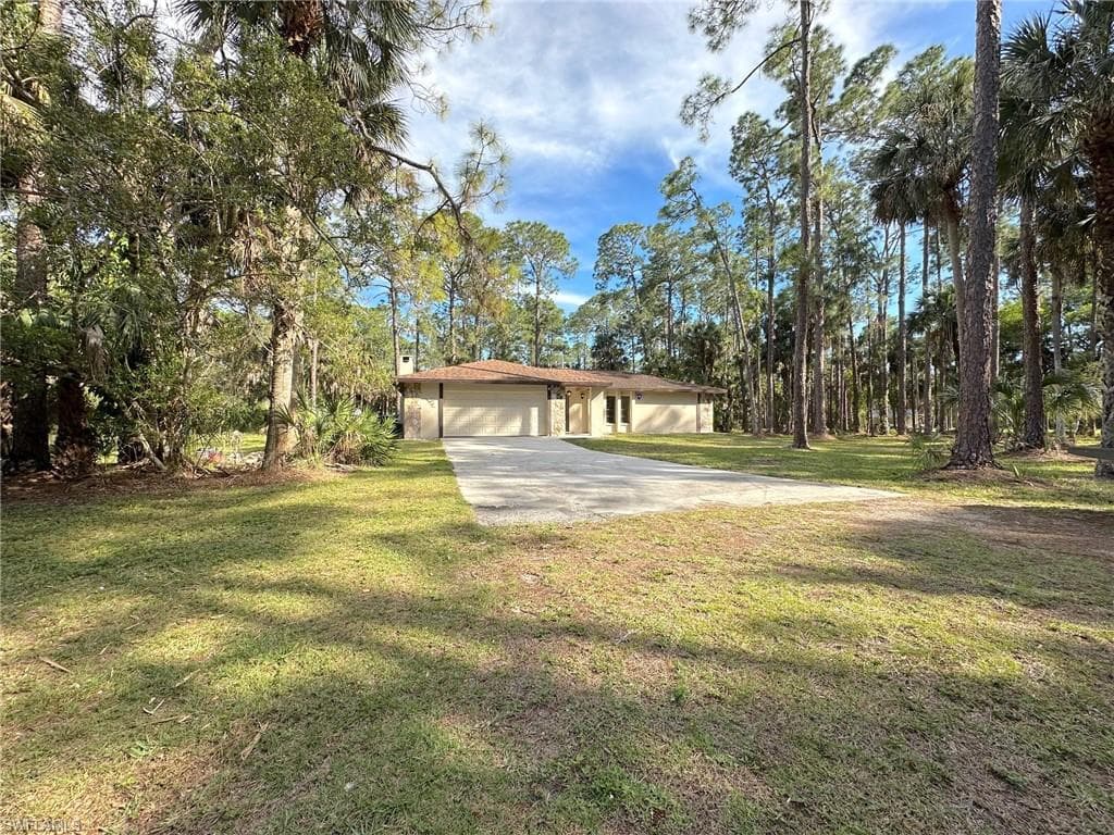 580 5th ST NW NAPLES, FL 34120