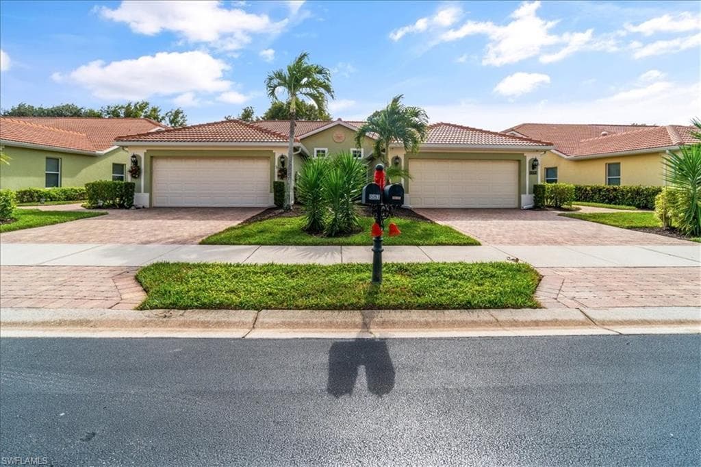 15197 Cortona WAY NAPLES, FL 34120