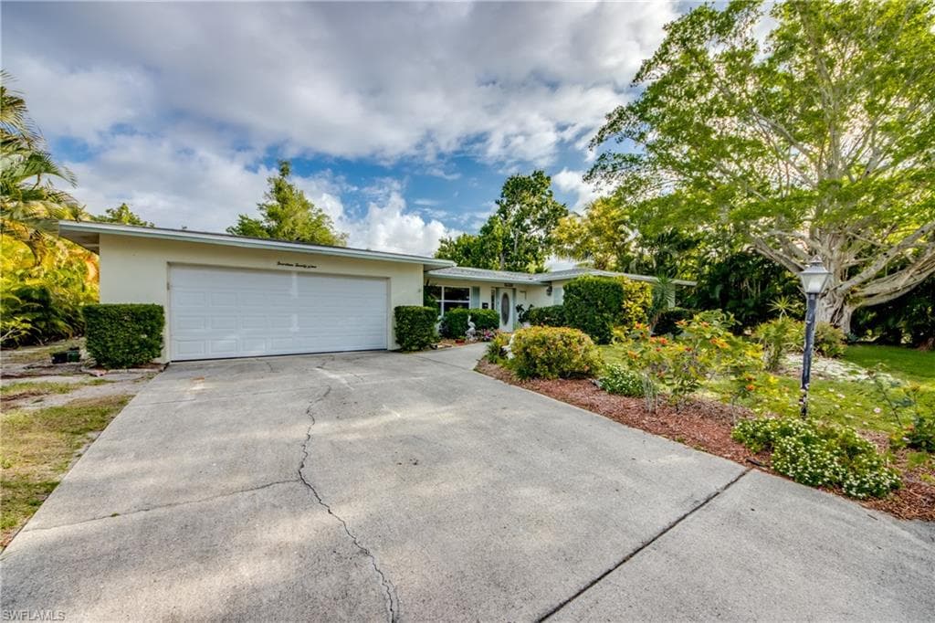 1429 Terra Palma DR FORT MYERS, FL 33901
