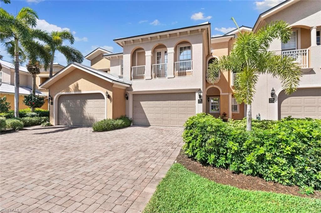 21546 Baccarat LN 101 ESTERO, FL 33928