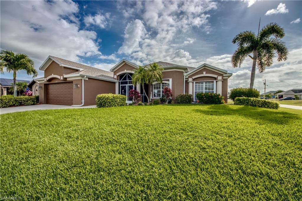 1217 SW 11th AVE CAPE CORAL, FL 33991
