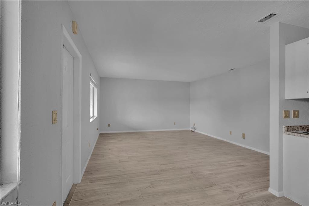 4621 Bayshore DR Q7 NAPLES, FL 34112