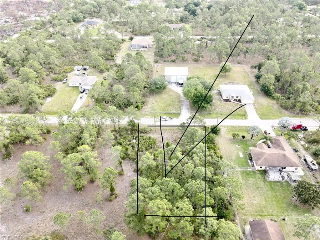 2315 McArthur AVE ALVA, FL 33920