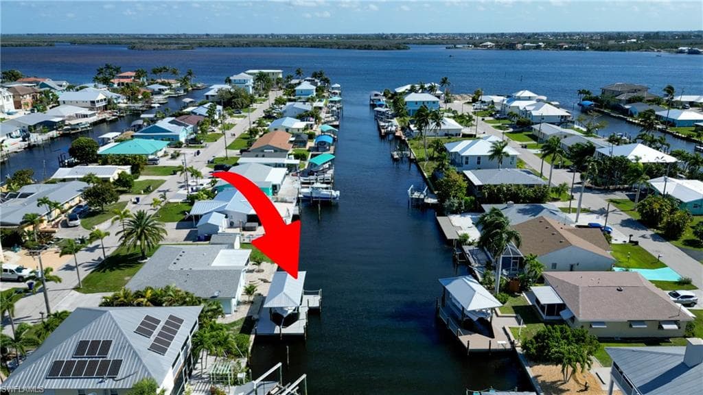 2757 Geary ST MATLACHA, FL 33993