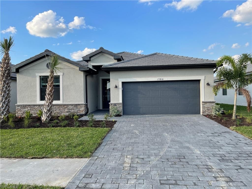13810 Pine Lodge LN FORT MYERS, FL 33913