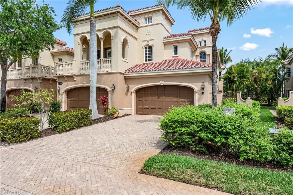 9280 Menaggio CT 102 NAPLES, FL 34114